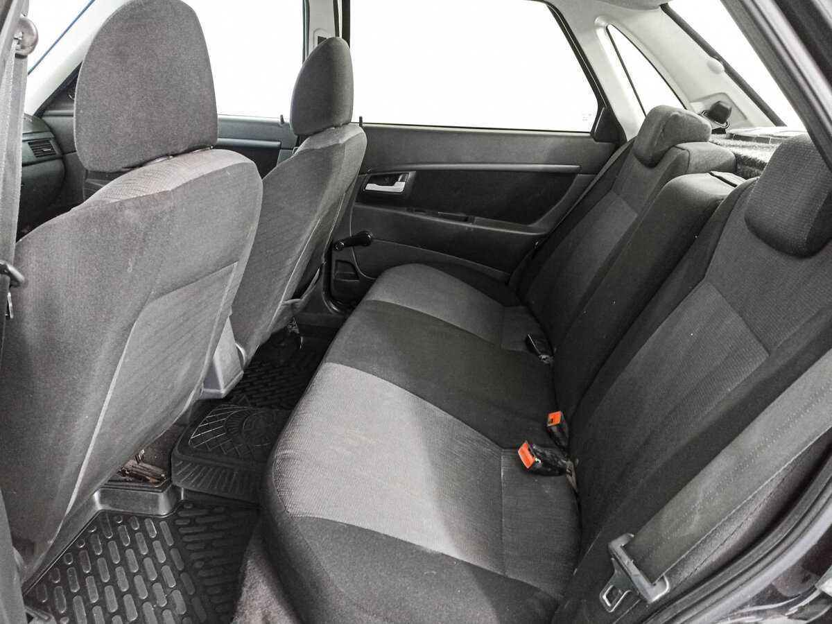 Lada (ВАЗ) Priora б/у, 2016, Механическая. Фото: #9