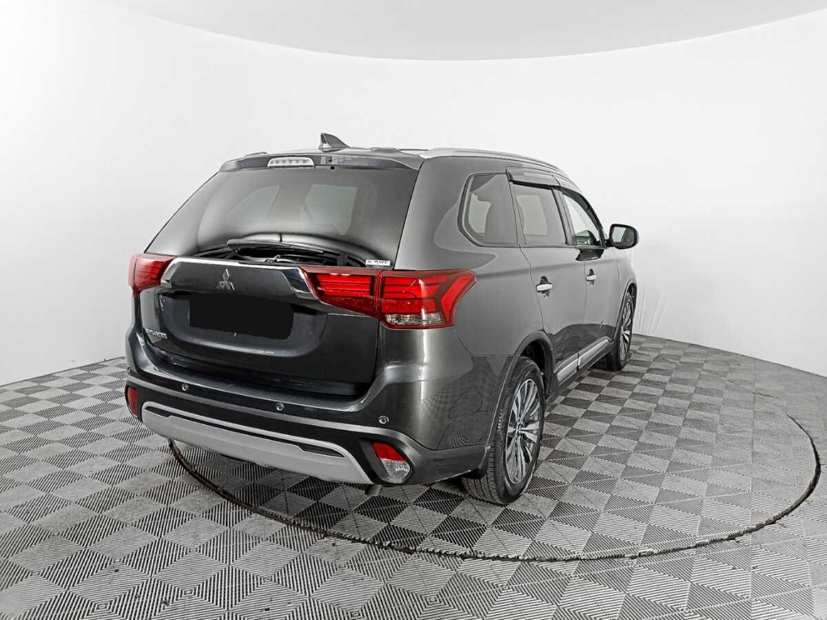 Mitsubishi Outlander б/у, 2021, Вариатор. Фото: #4