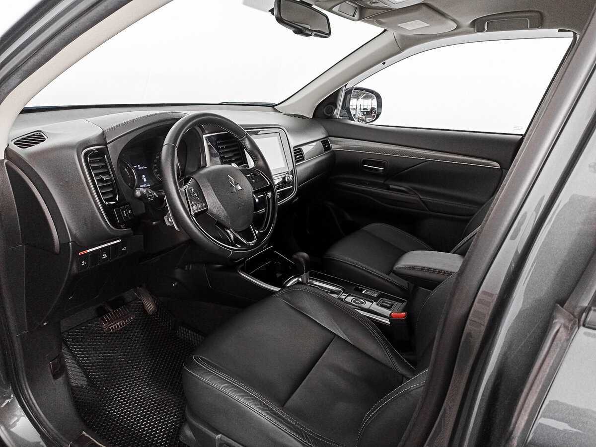 Mitsubishi Outlander б/у, 2021, Вариатор. Фото: #13
