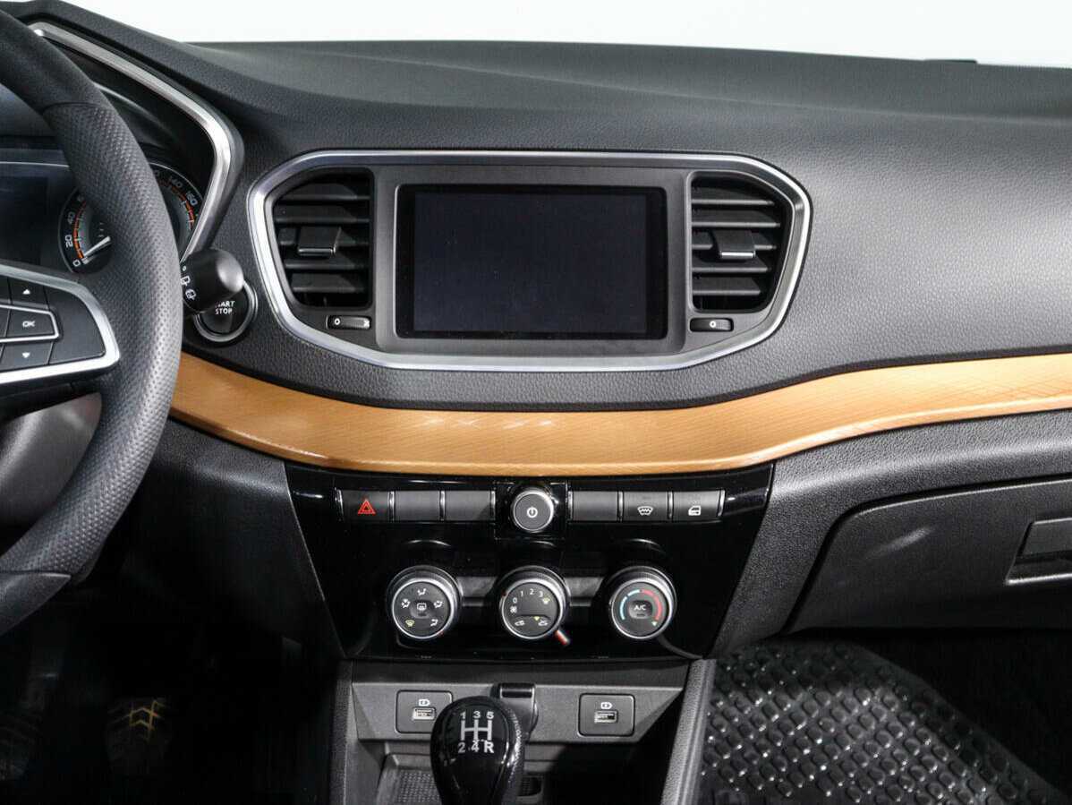 Lada (ВАЗ) Vesta б/у, 2023, Механическая. Фото: #10