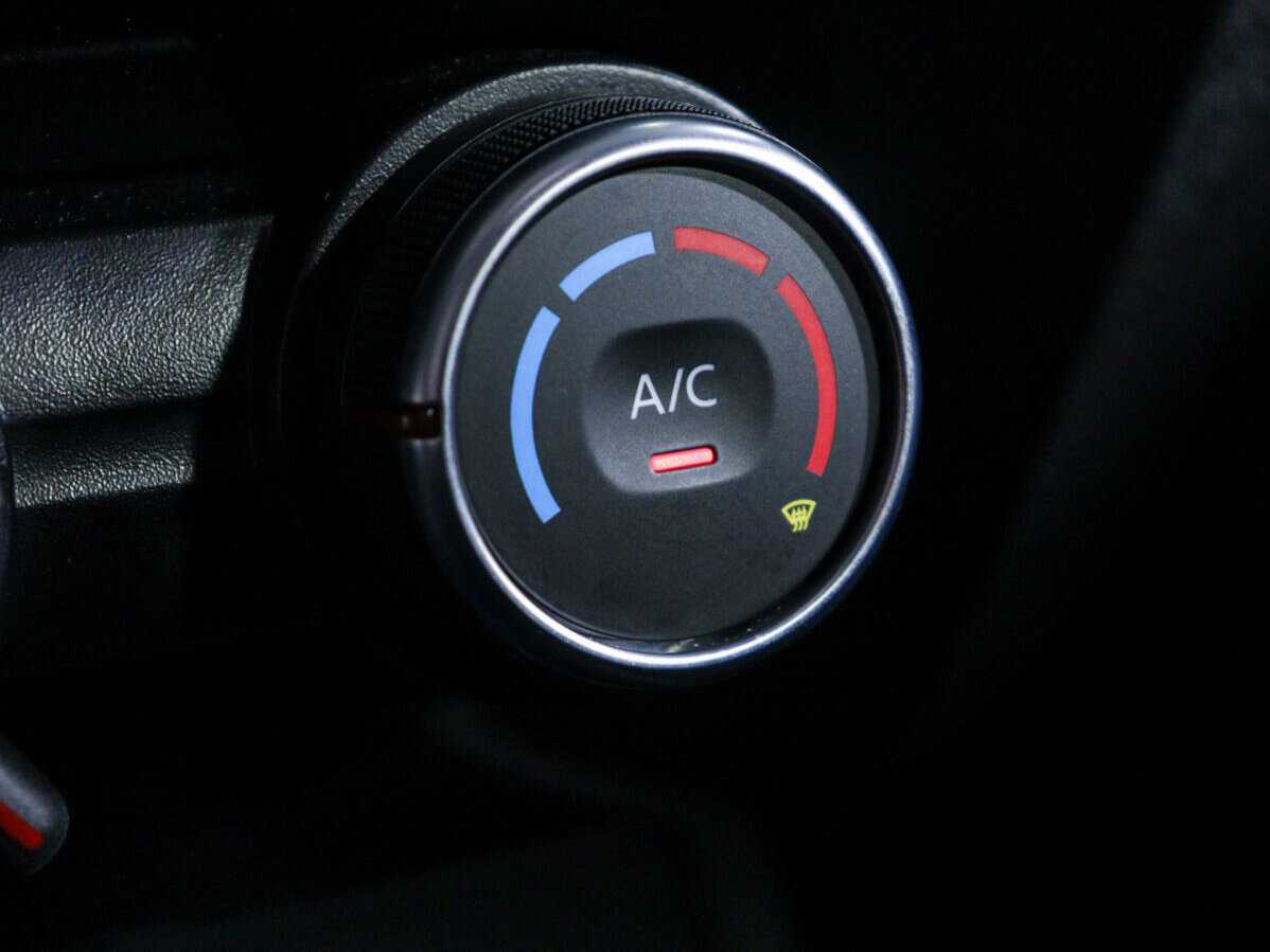 Lada (ВАЗ) Vesta б/у, 2023, Механическая. Фото: #16