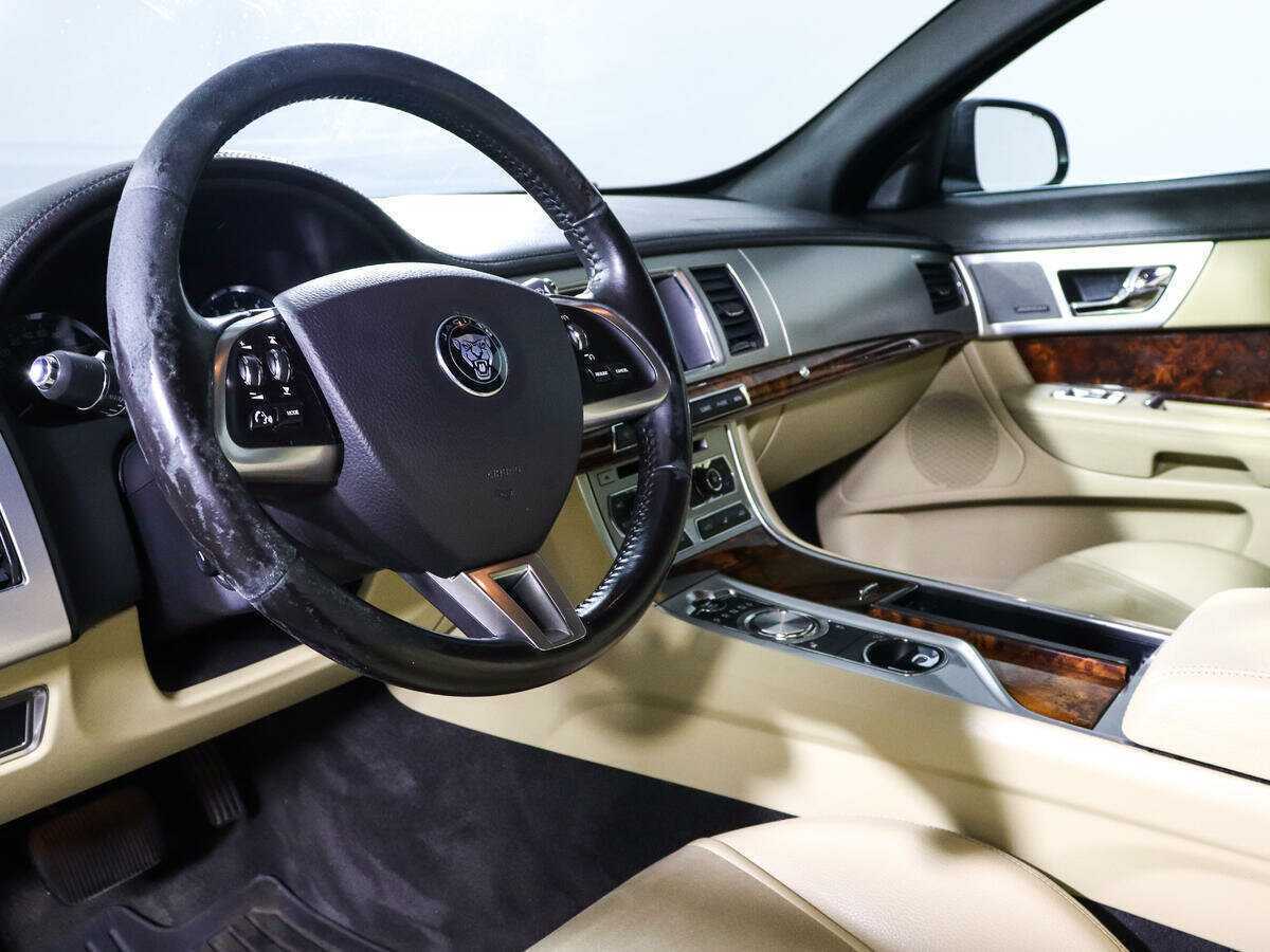Jaguar XF б/у, 2013, Автоматическая. Фото: #13