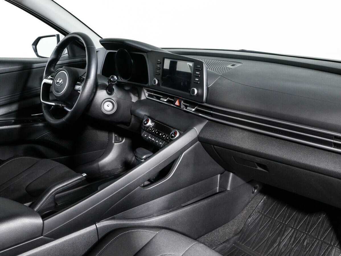 Hyundai Elantra б/у, 2021, Автоматическая. Фото: #8