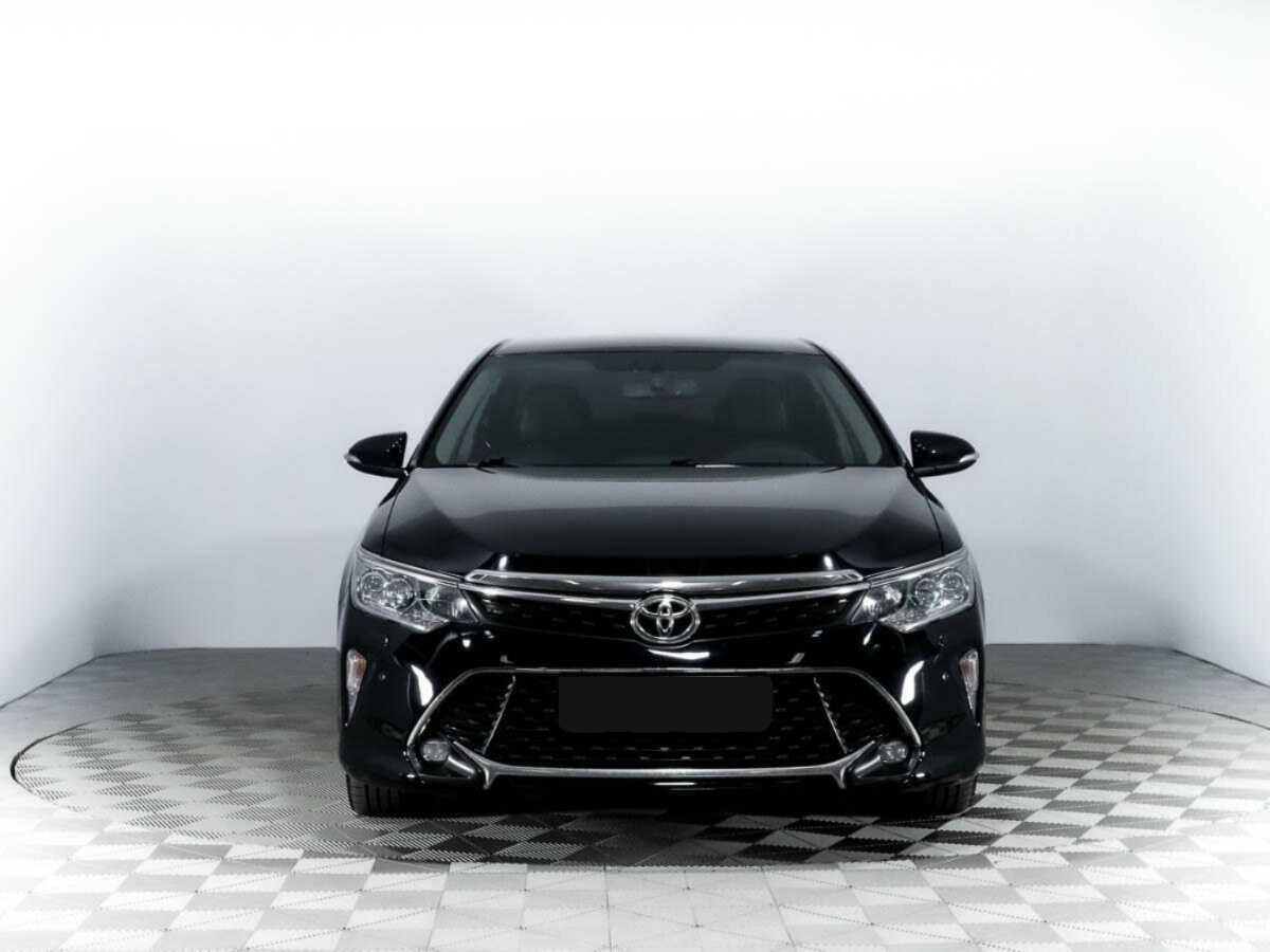 Toyota Camry б/у, 2017, Автоматическая. Фото: #1