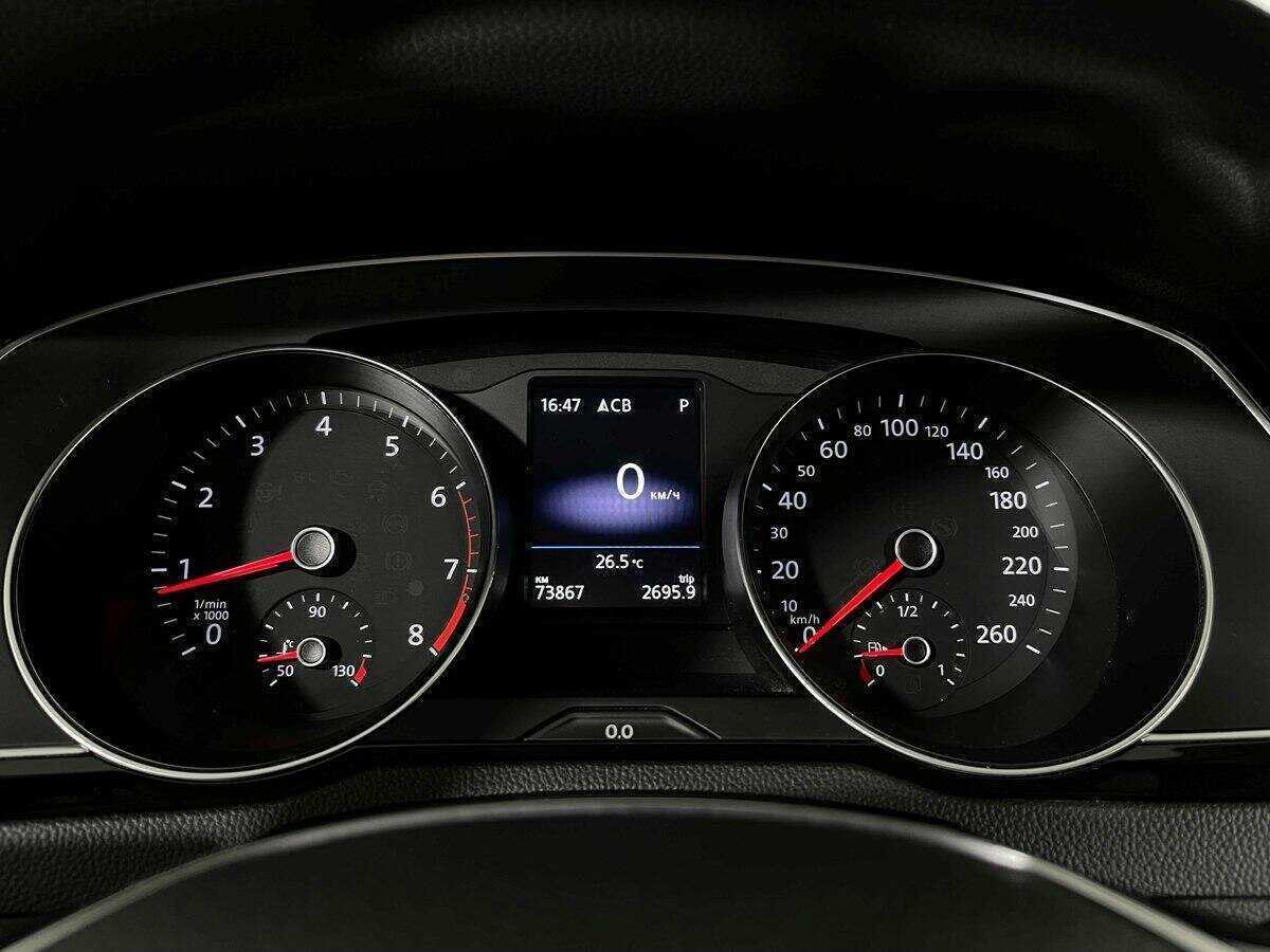 Volkswagen Passat б/у, 2018, Роботизированная. Фото: #8