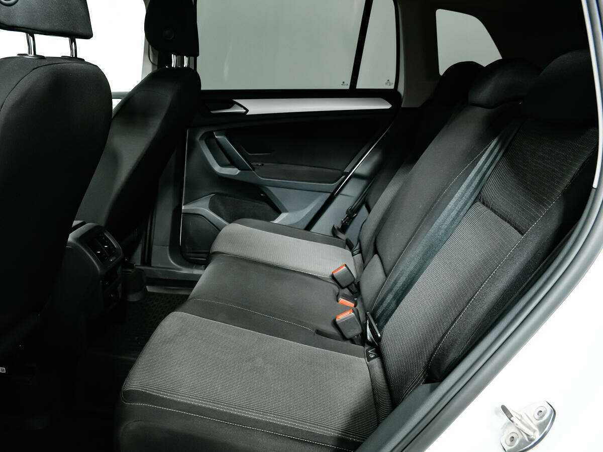 Volkswagen Tiguan б/у, 2021, Роботизированная. Фото: #11