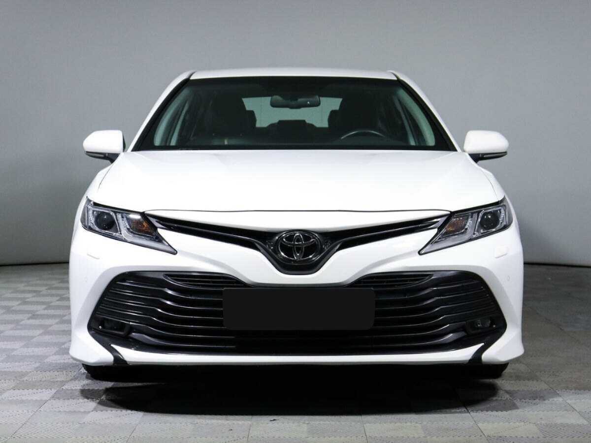 Toyota Camry б/у, 2018, Автоматическая. Фото: #1