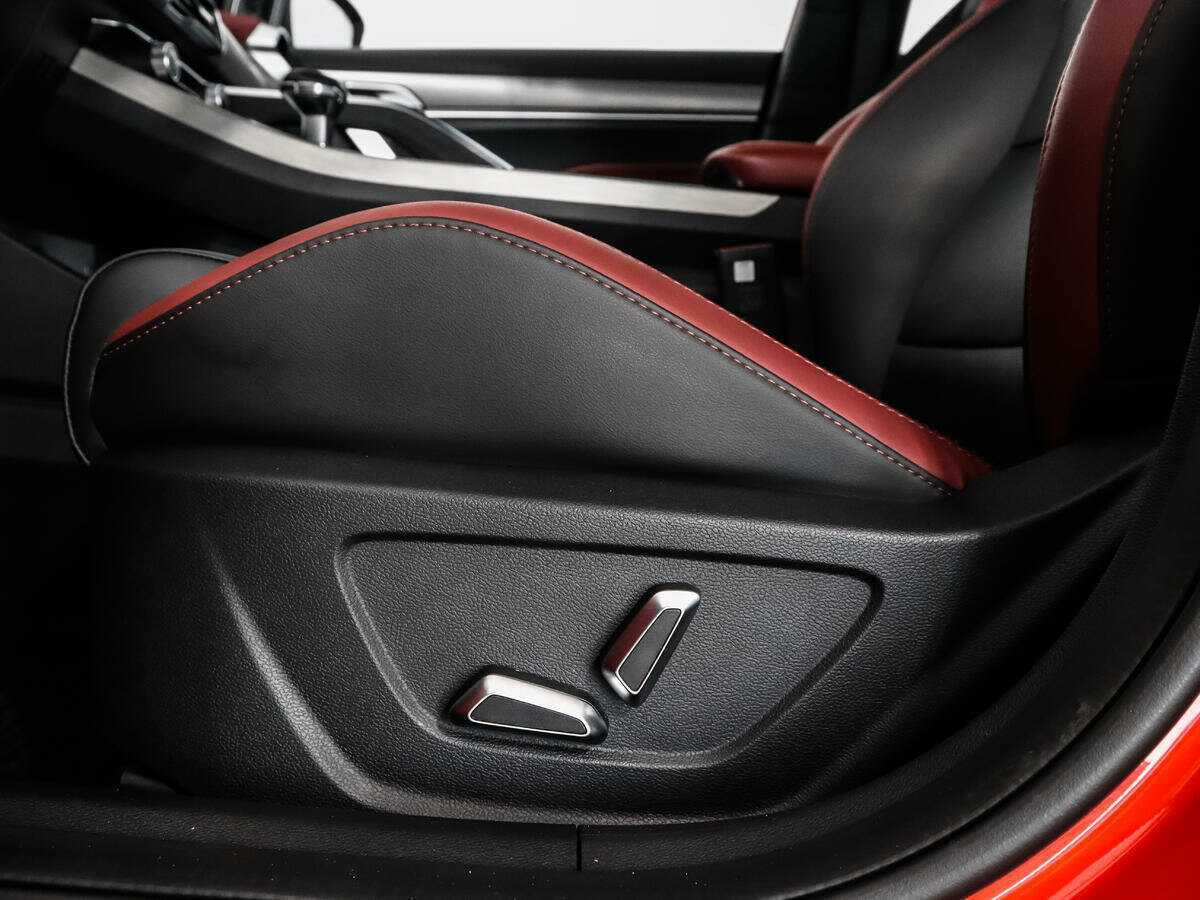 Geely Coolray б/у, 2023, Роботизированная. Фото: #9