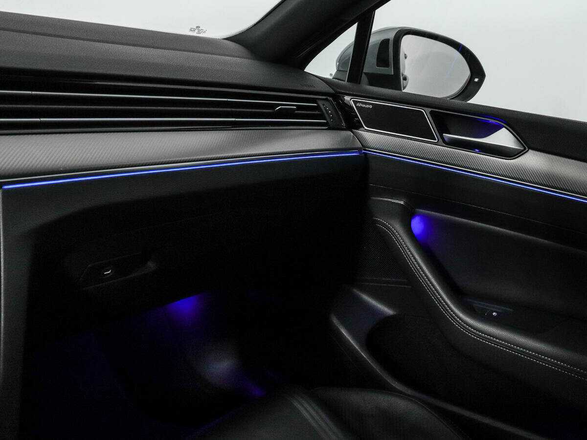 Volkswagen Passat б/у, 2019, Роботизированная. Фото: #17