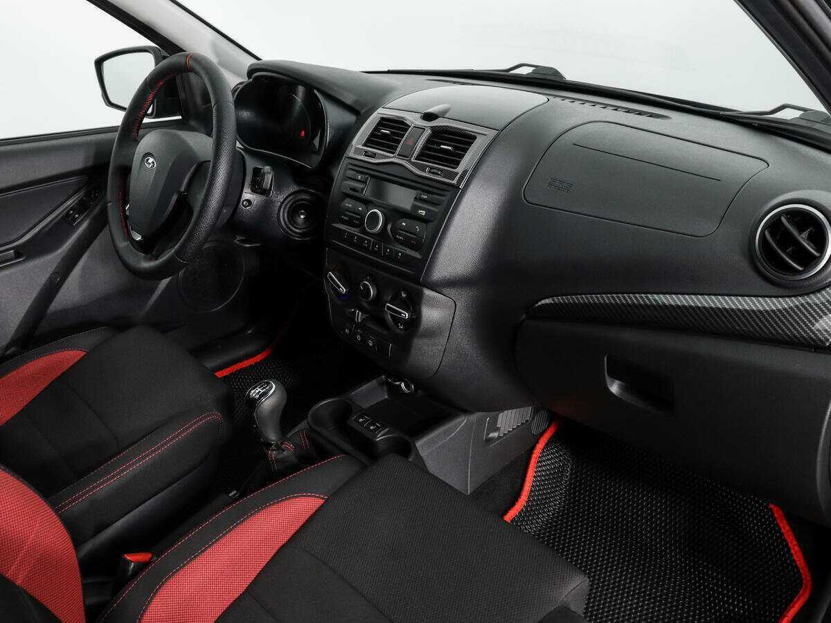 Lada (ВАЗ) Granta б/у, 2024, Механическая. Фото: #10