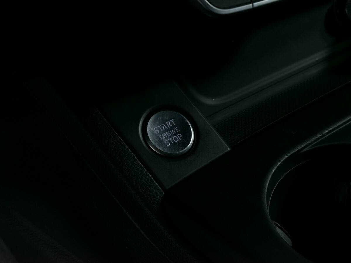 Audi A4 б/у, 2017, Роботизированная. Фото: #13