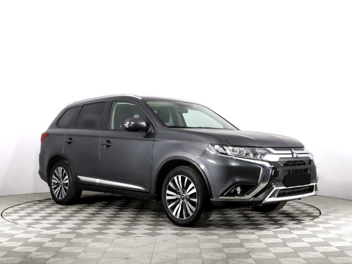 Mitsubishi Outlander б/у, 2019, Вариатор. Фото: #2