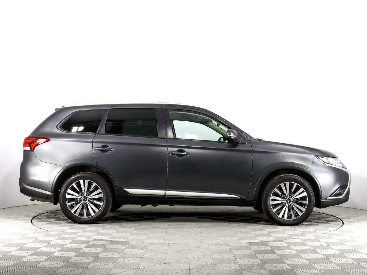 Mitsubishi Outlander б/у, 2019, Вариатор. Фото: #4