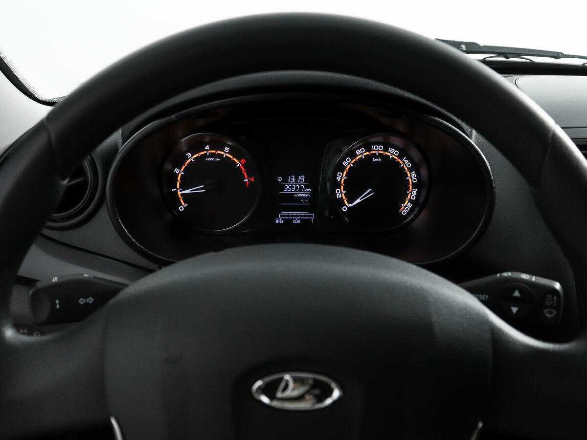 Lada (ВАЗ) Granta б/у, 2023, Механическая. Фото: #14