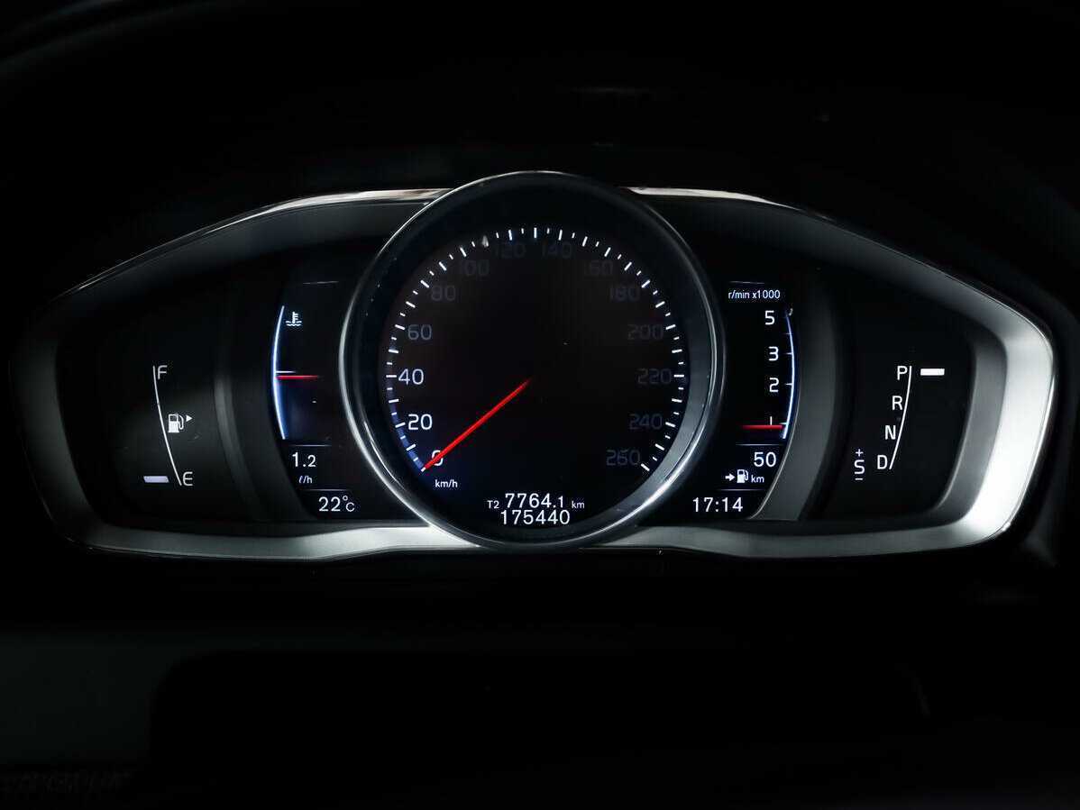 Volvo XC60 б/у, 2014, Автоматическая. Фото: #9