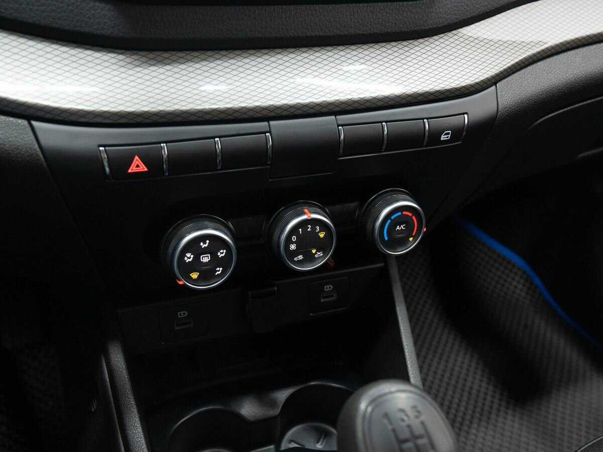 Lada (ВАЗ) Vesta б/у, 2024, Механическая. Фото: #18