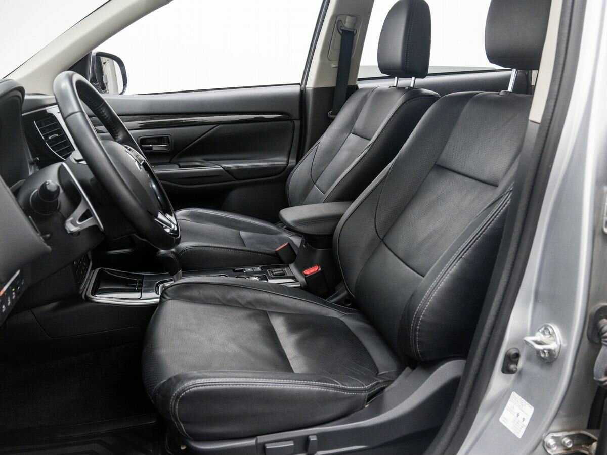Mitsubishi Outlander б/у, 2018, Автоматическая. Фото: #14