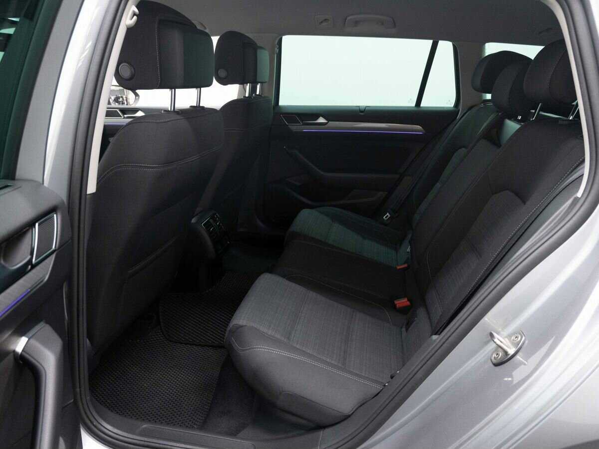 Volkswagen Passat б/у, 2020, Роботизированная. Фото: #10