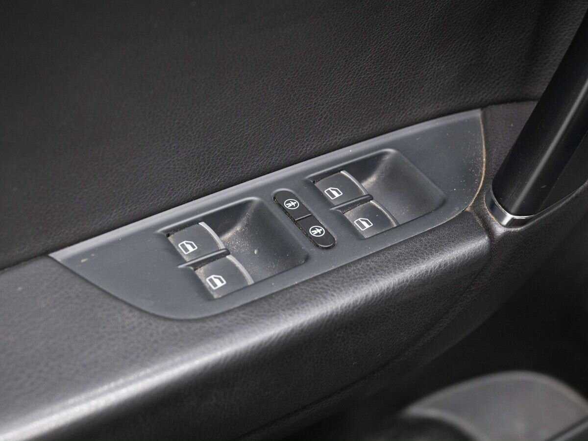 Volkswagen Touareg б/у, 2017, Автоматическая. Фото: #19