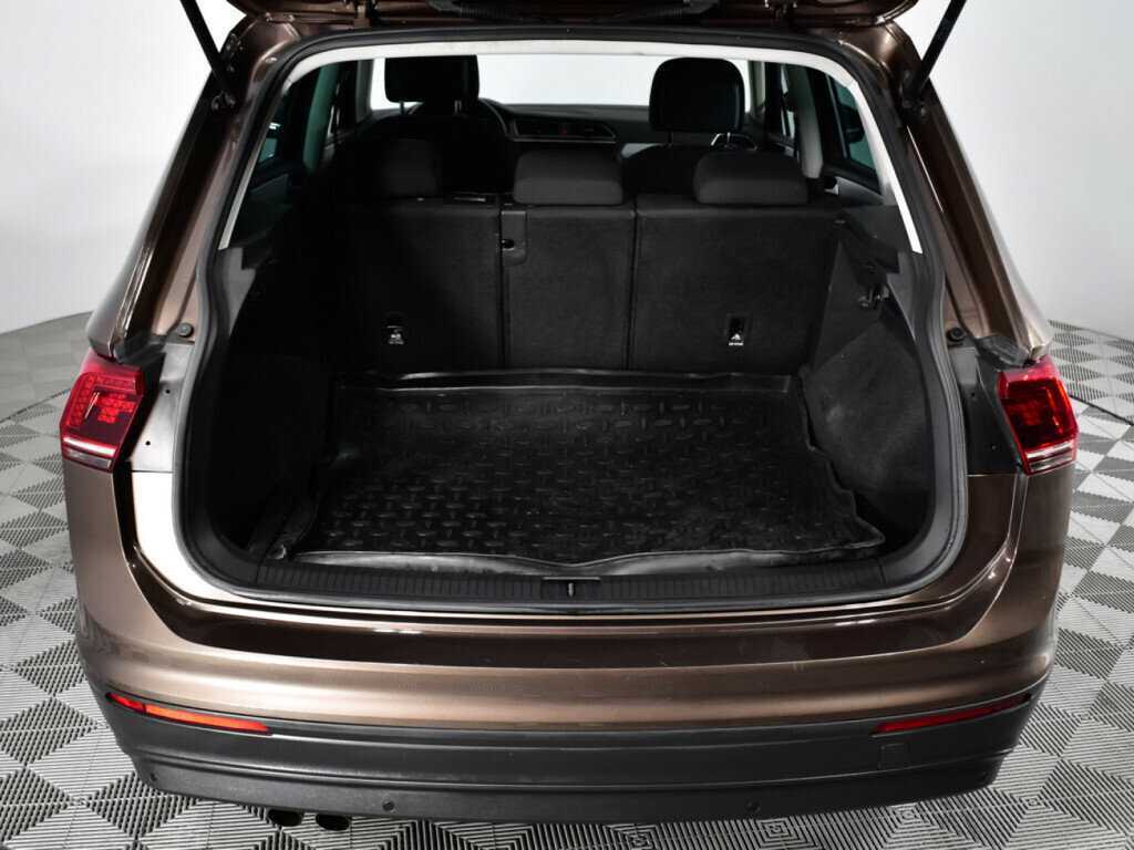 Volkswagen Tiguan б/у, 2017, Роботизированная. Фото: #11