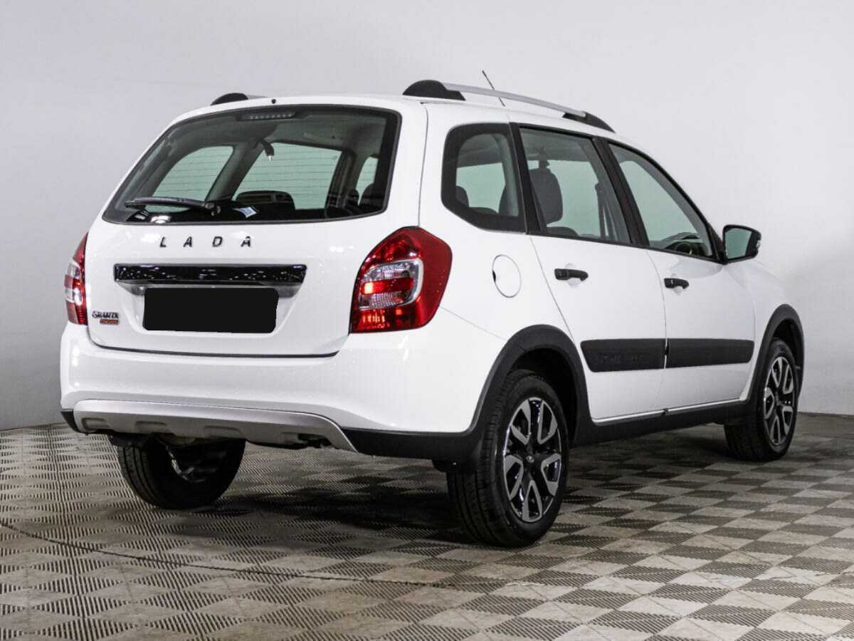 Lada (ВАЗ) Granta б/у, 2023, Механическая. Фото: #4