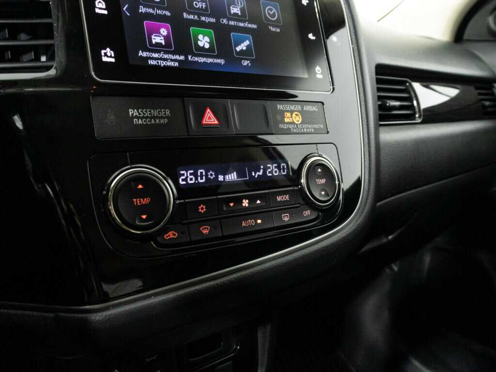 Mitsubishi Outlander б/у, 2018, Вариатор. Фото: #16