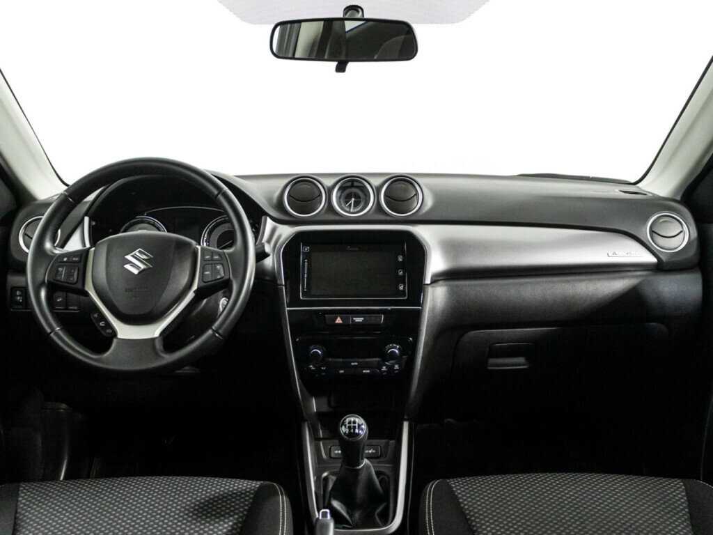 Suzuki Vitara б/у, 2020, Механическая. Фото: #12