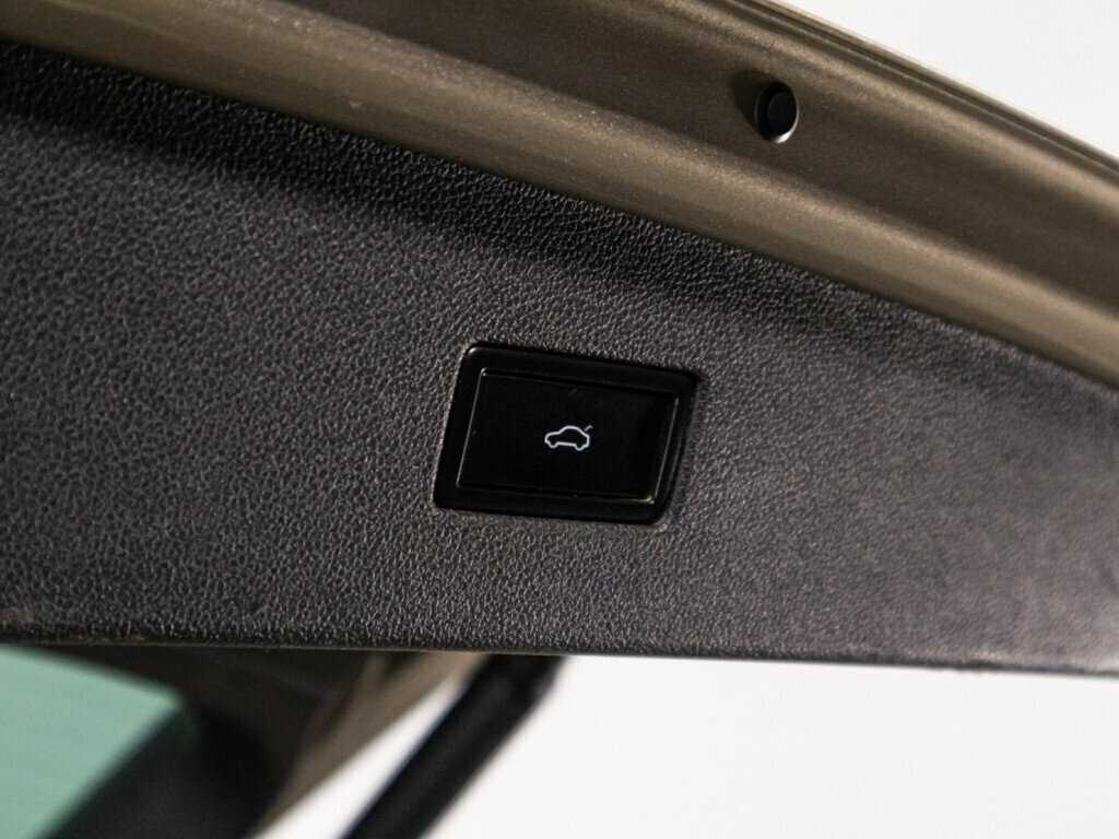 Volkswagen Tiguan б/у, 2017, Роботизированная. Фото: #14