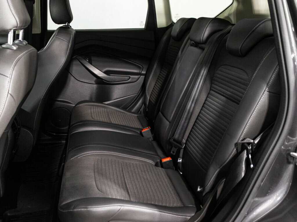 Ford Kuga б/у, 2017, Автоматическая. Фото: #9