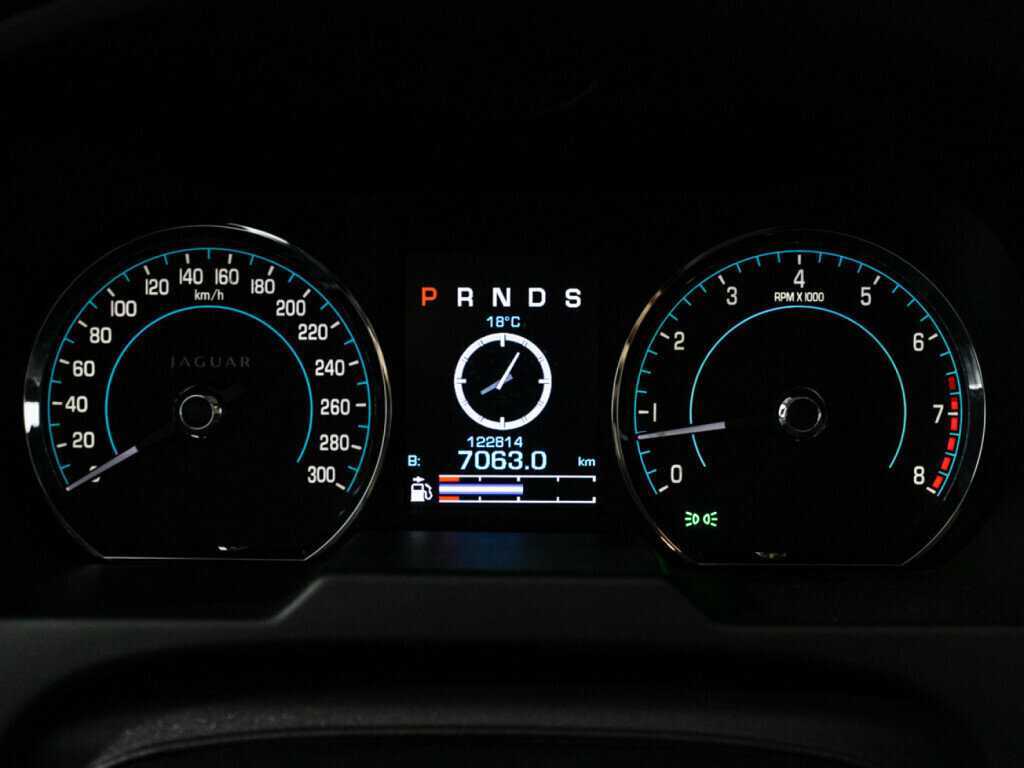 Jaguar XF б/у, 2012, Автоматическая. Фото: #11