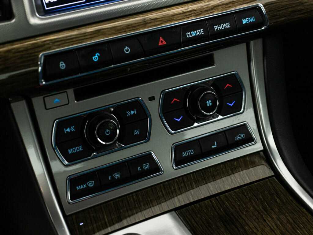 Jaguar XF б/у, 2012, Автоматическая. Фото: #17