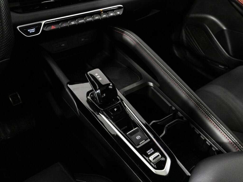 Geely Coolray б/у, 2023, Роботизированная. Фото: #17