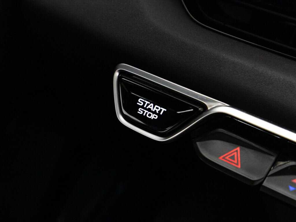 Geely Coolray б/у, 2023, Роботизированная. Фото: #21