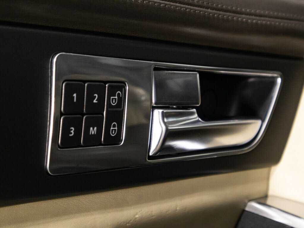 Land Rover Discovery б/у, 2013, Автоматическая. Фото: #19