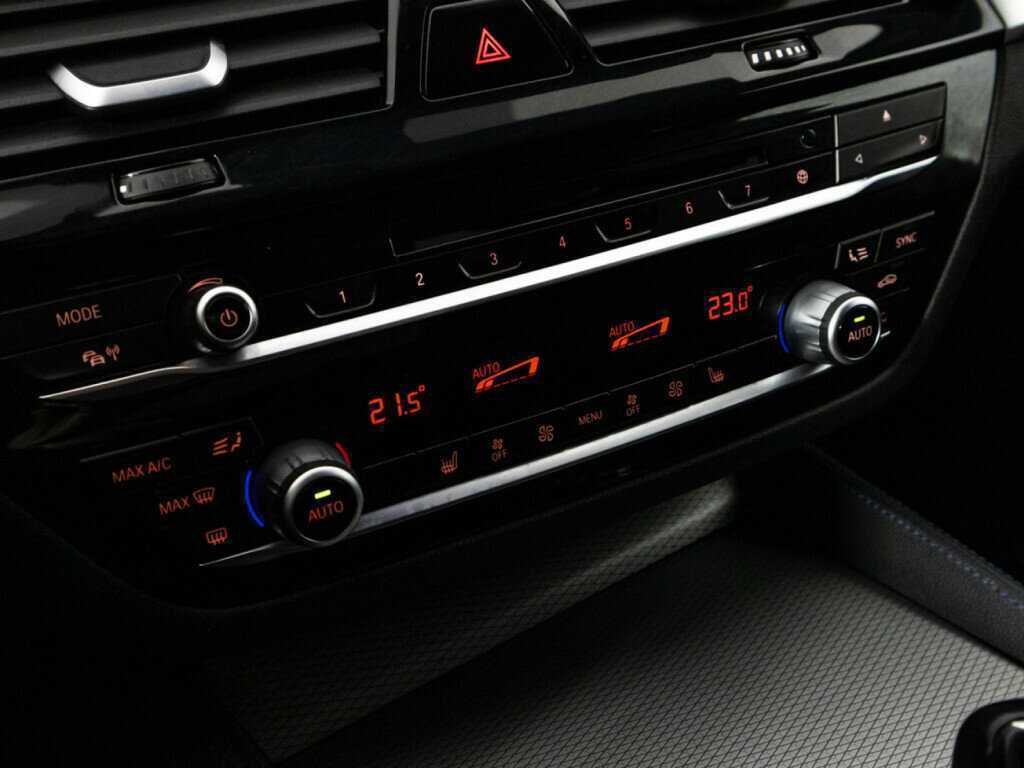 BMW 5 серии б/у, 2018, Автоматическая. Фото: #17