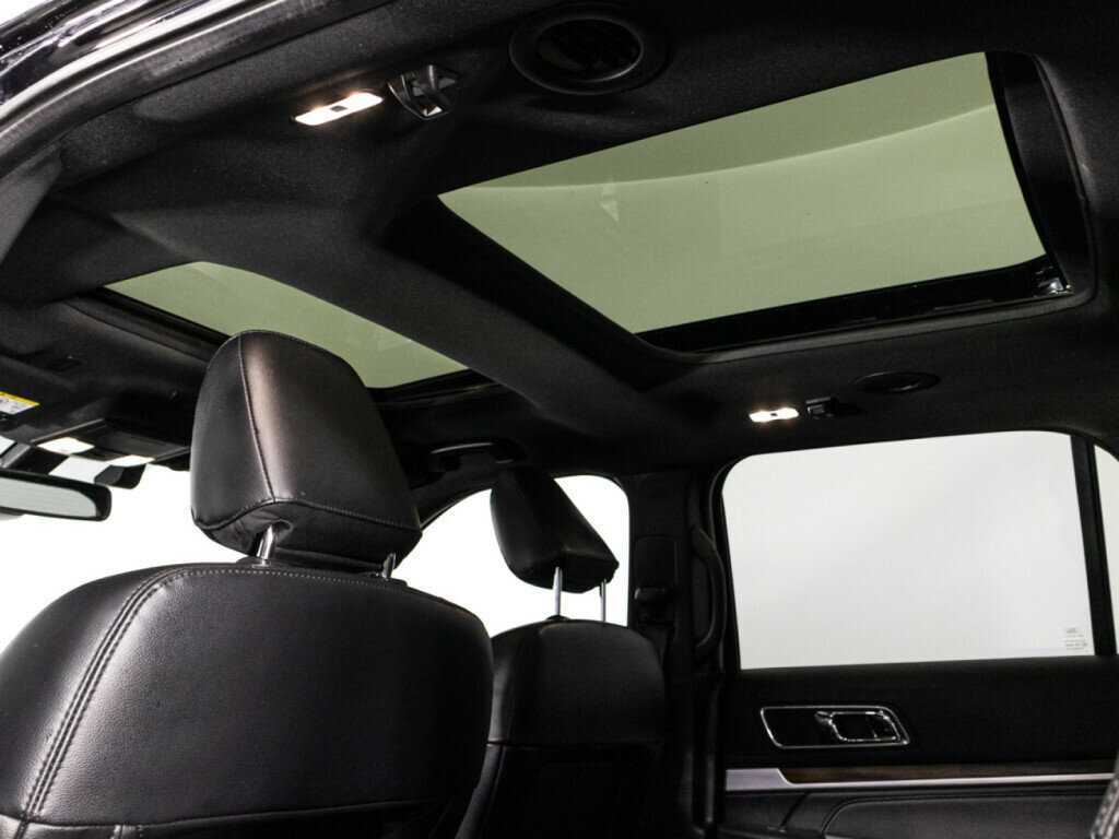 Ford Explorer б/у, 2018, Автоматическая. Фото: #14