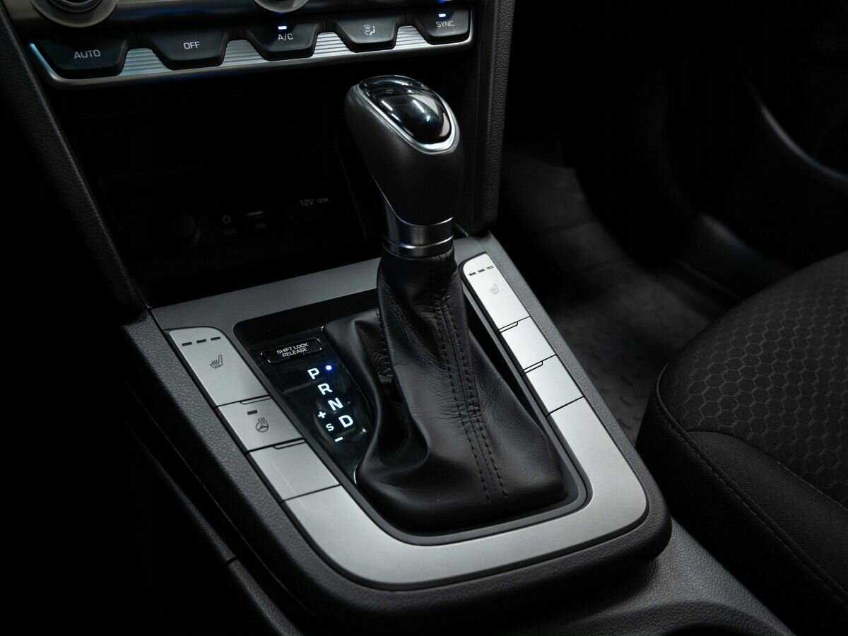Hyundai Elantra б/у, 2020, Автоматическая. Фото: #23