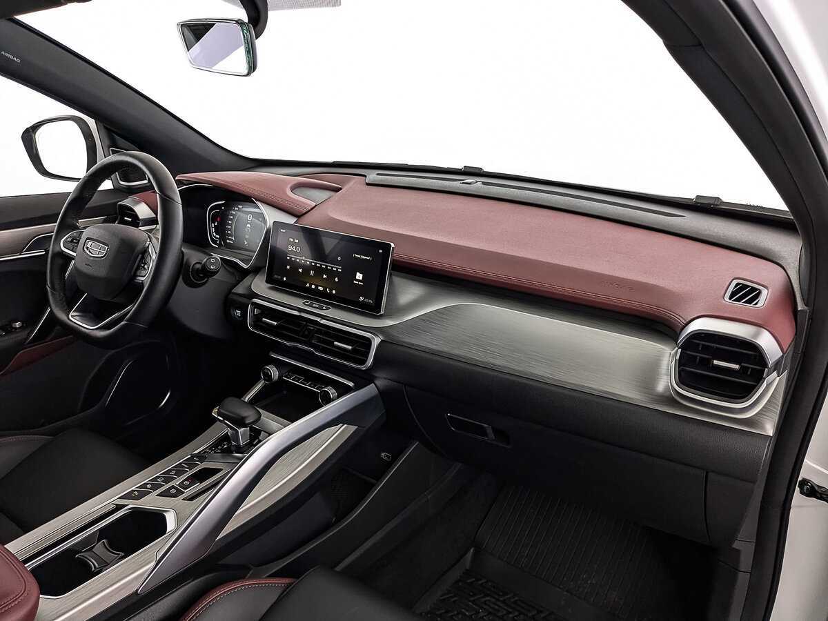 Geely Coolray б/у, 2023, Роботизированная. Фото: #12