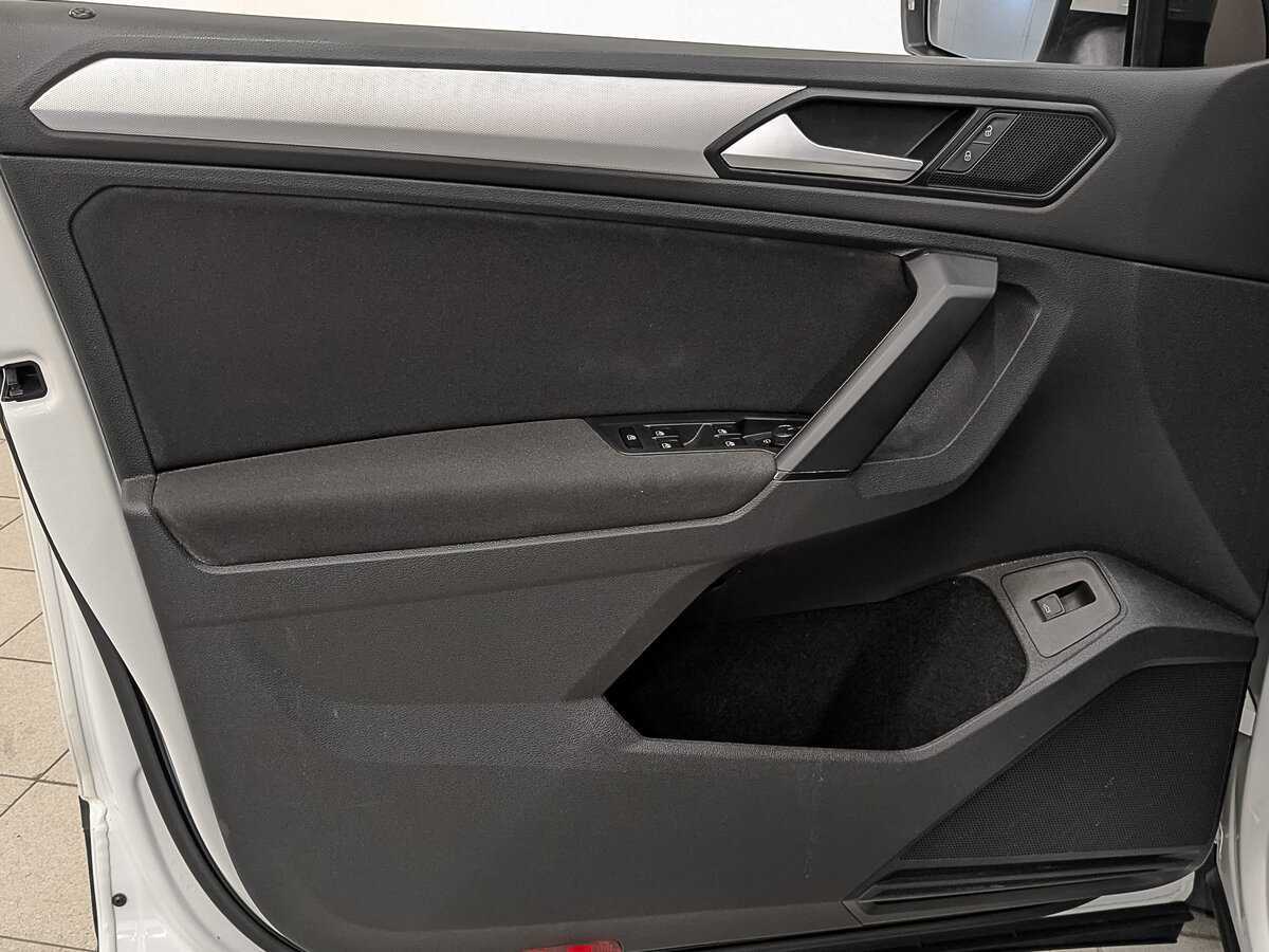 Volkswagen Tiguan б/у, 2020, Роботизированная. Фото: #18