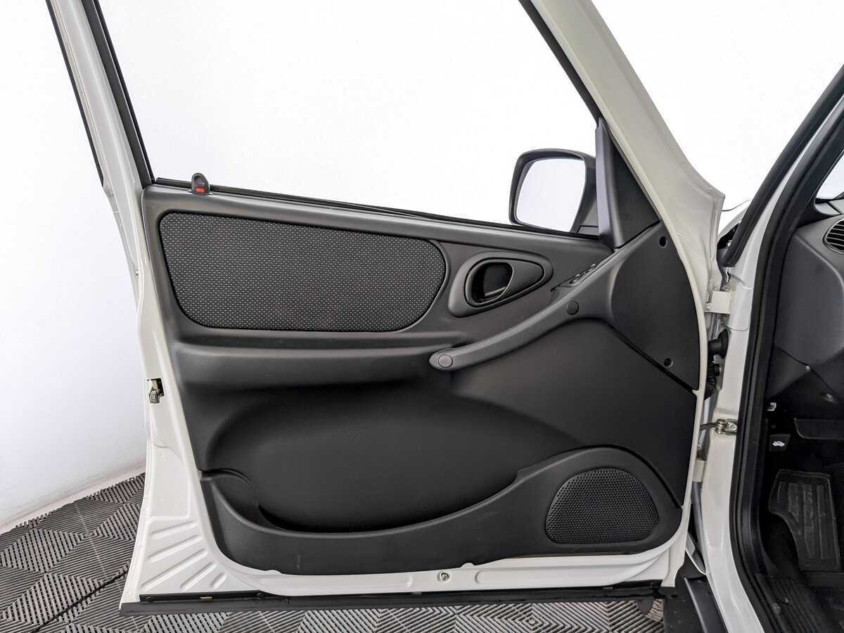 Lada (ВАЗ) Niva б/у, 2024, Механическая. Фото: #18