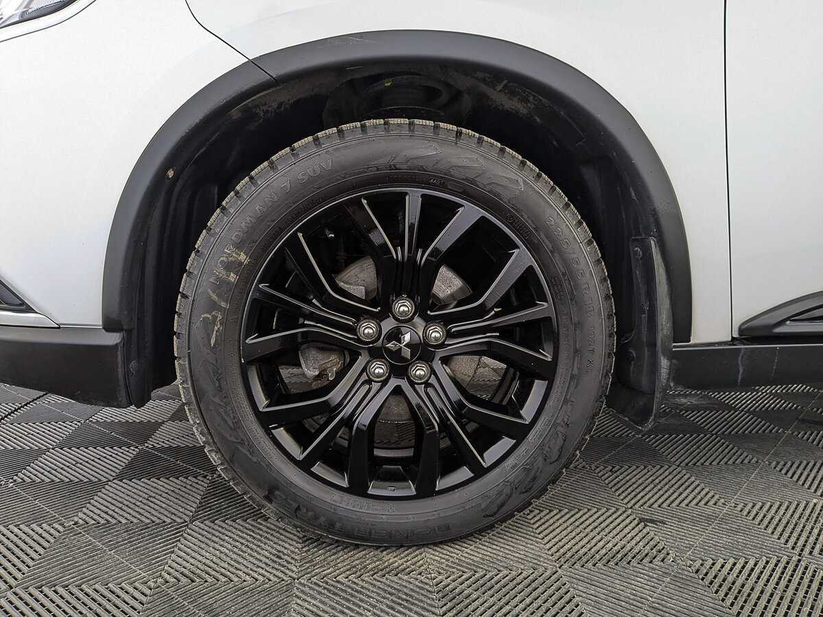 Mitsubishi Outlander б/у, 2022, Вариатор. Фото: #11