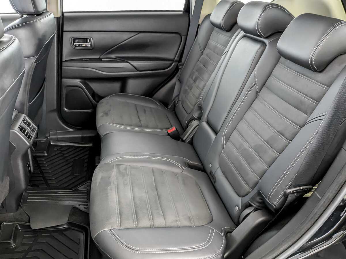 Mitsubishi Outlander б/у, 2021, Вариатор. Фото: #11