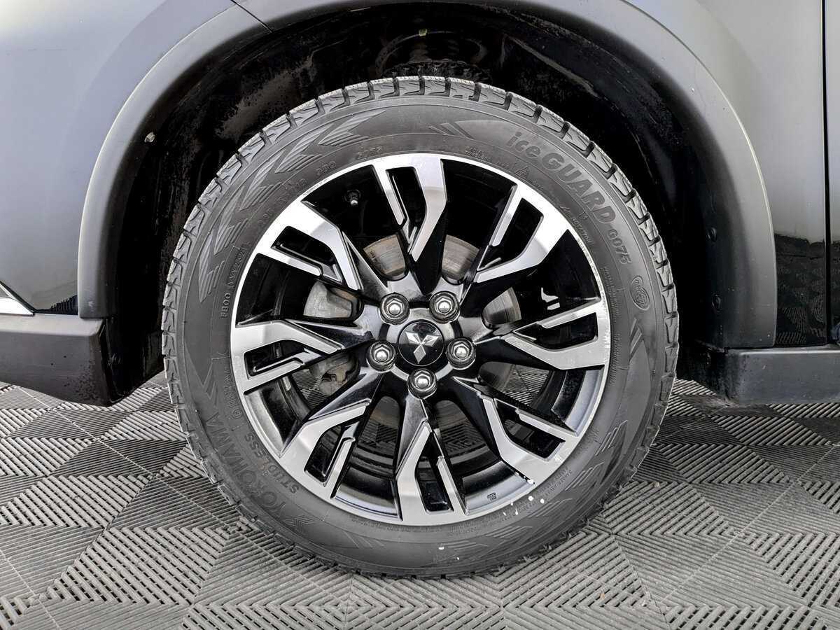 Mitsubishi Outlander б/у, 2021, Вариатор. Фото: #17