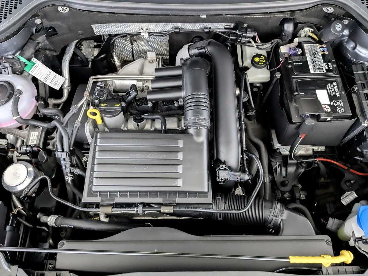 Skoda Karoq б/у, 2021, Автоматическая. Фото: #8