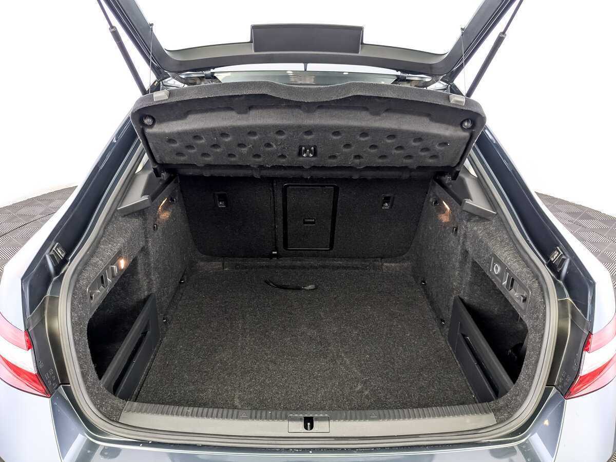 Skoda Superb б/у, 2019, Роботизированная. Фото: #9