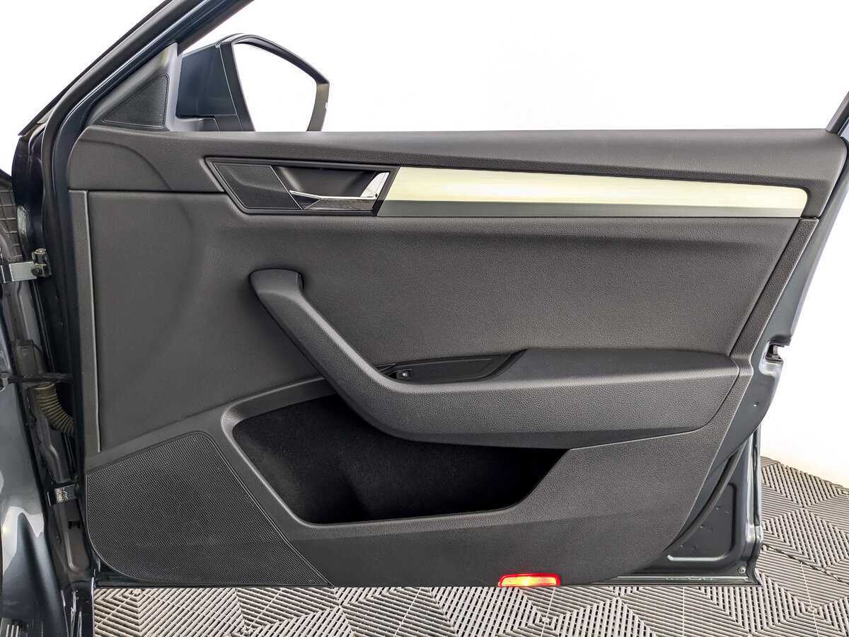 Skoda Superb б/у, 2019, Роботизированная. Фото: #23