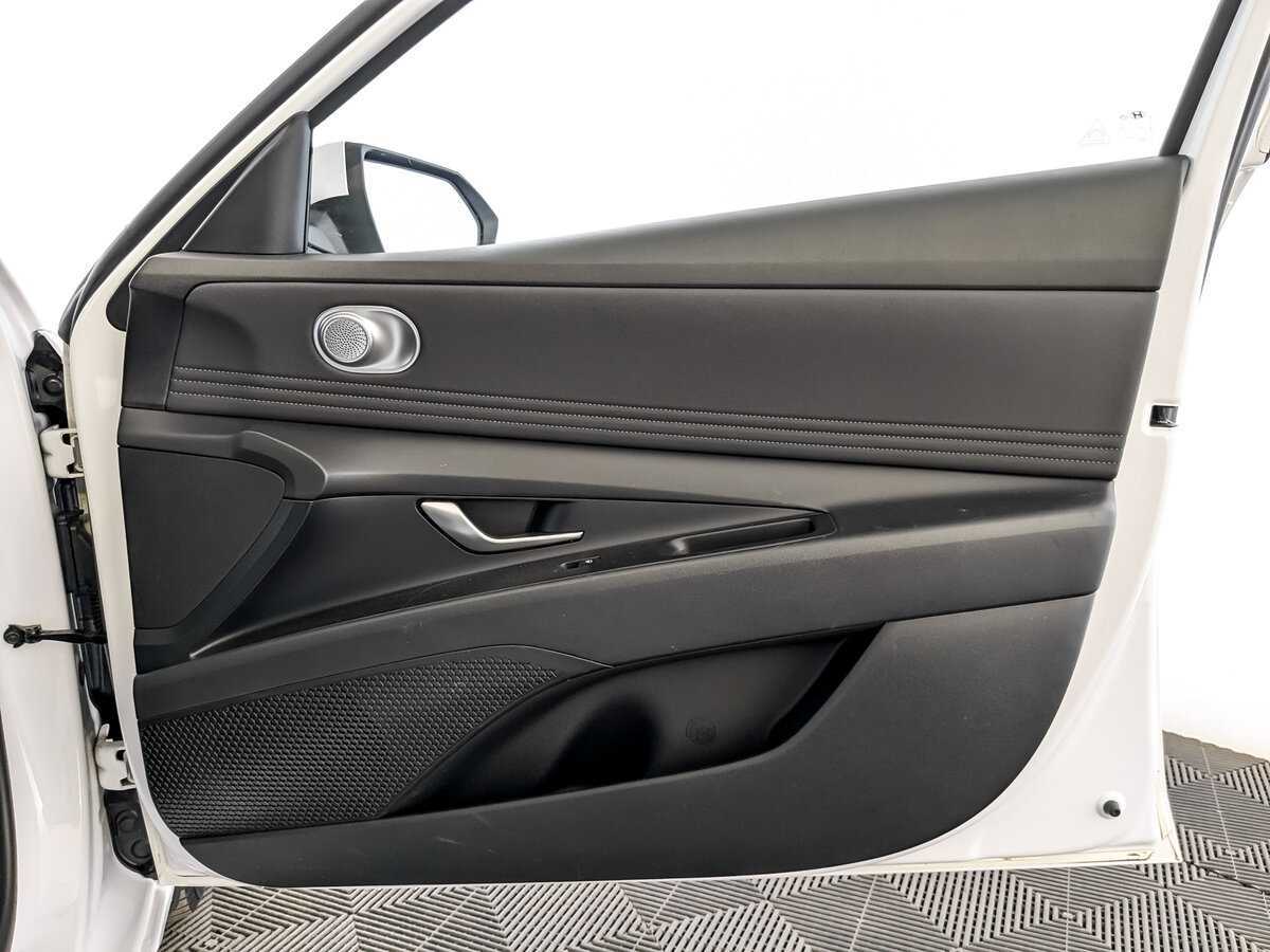 Hyundai Elantra б/у, 2021, Автоматическая. Фото: #21