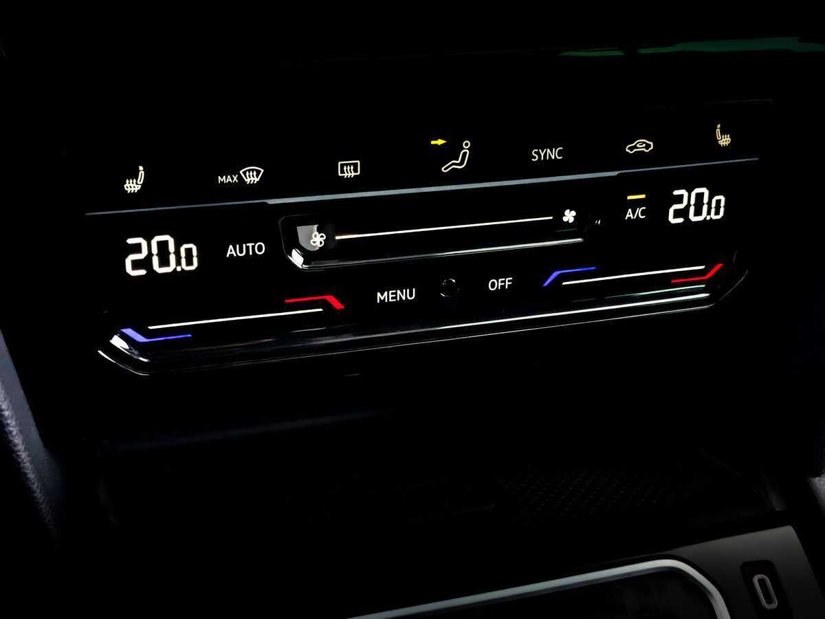 Volkswagen Passat б/у, 2021, Роботизированная. Фото: #26