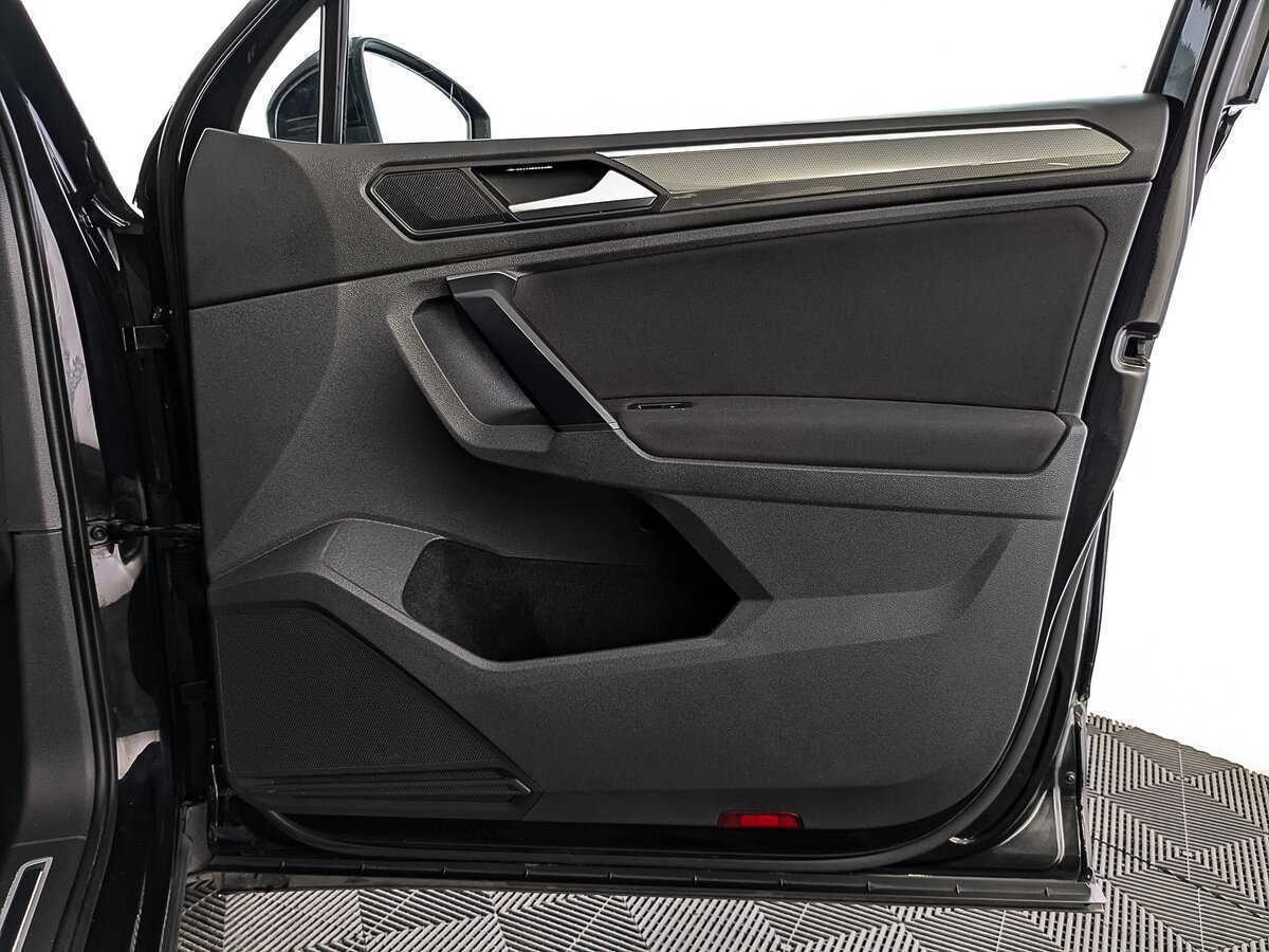 Volkswagen Tiguan б/у, 2018, Роботизированная. Фото: #19