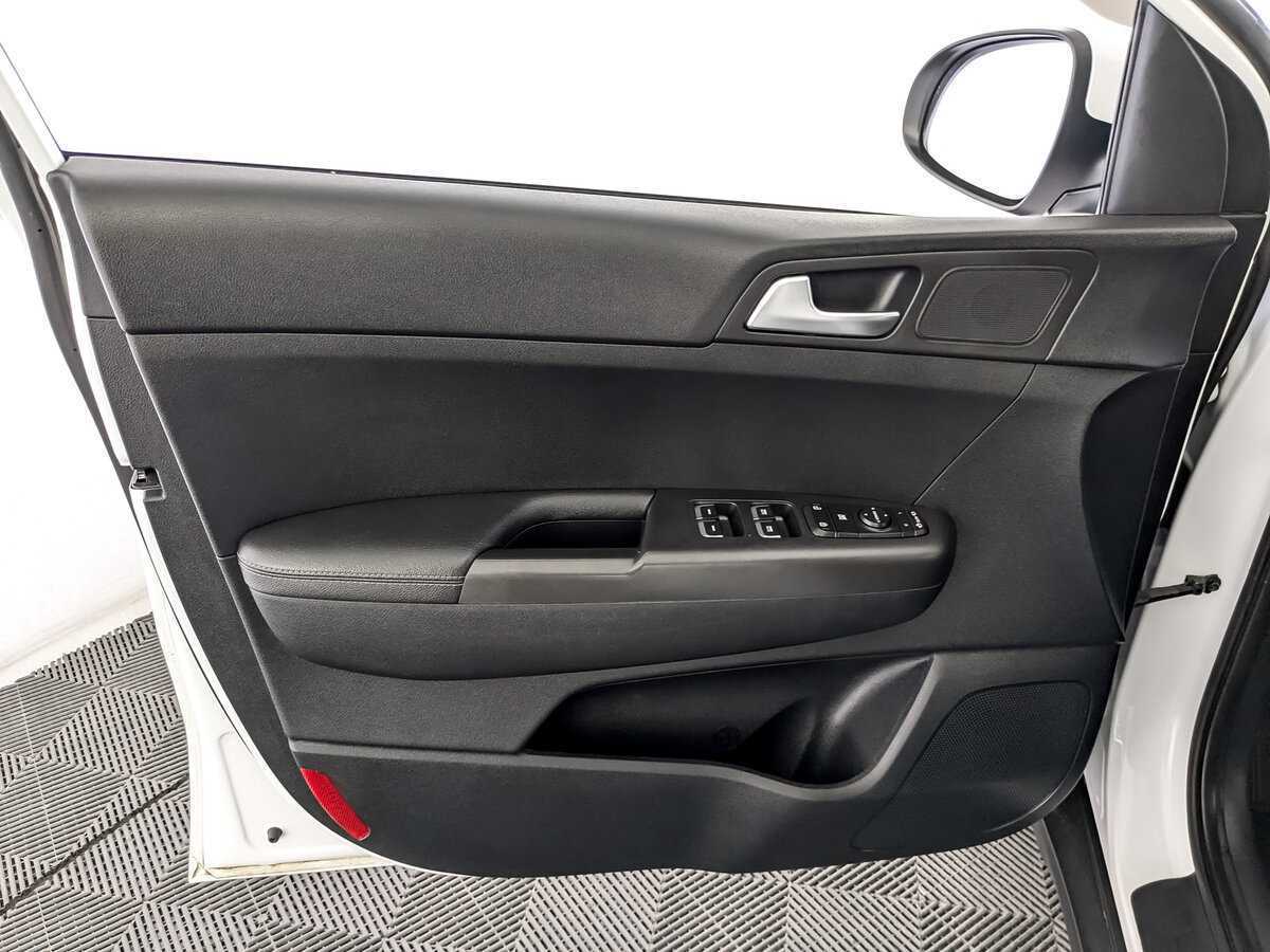 Kia Sportage б/у, 2020, Автоматическая. Фото: #18